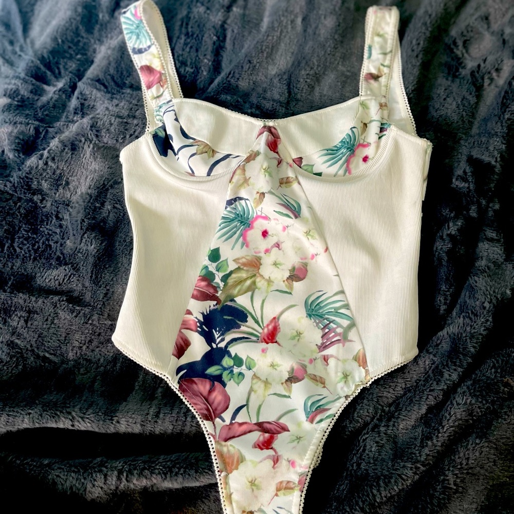 Small floral bodysuit